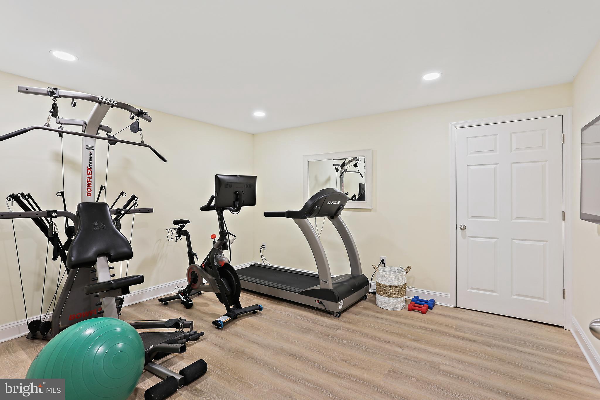 VILLAGE OF RIVER HILL - Residential