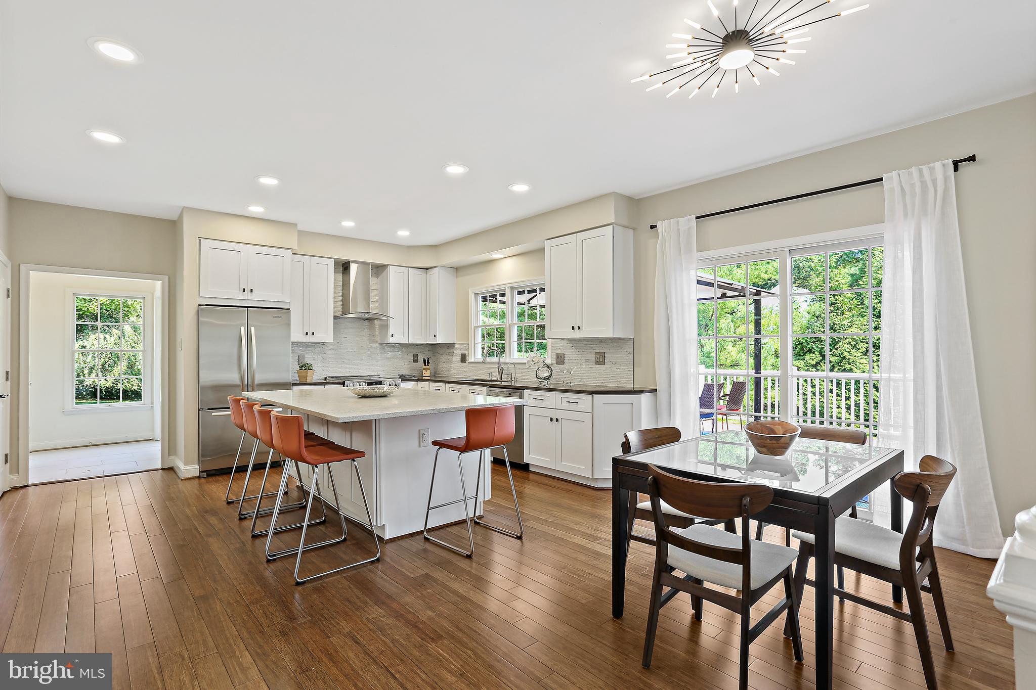 VILLAGE OF RIVER HILL - Residential