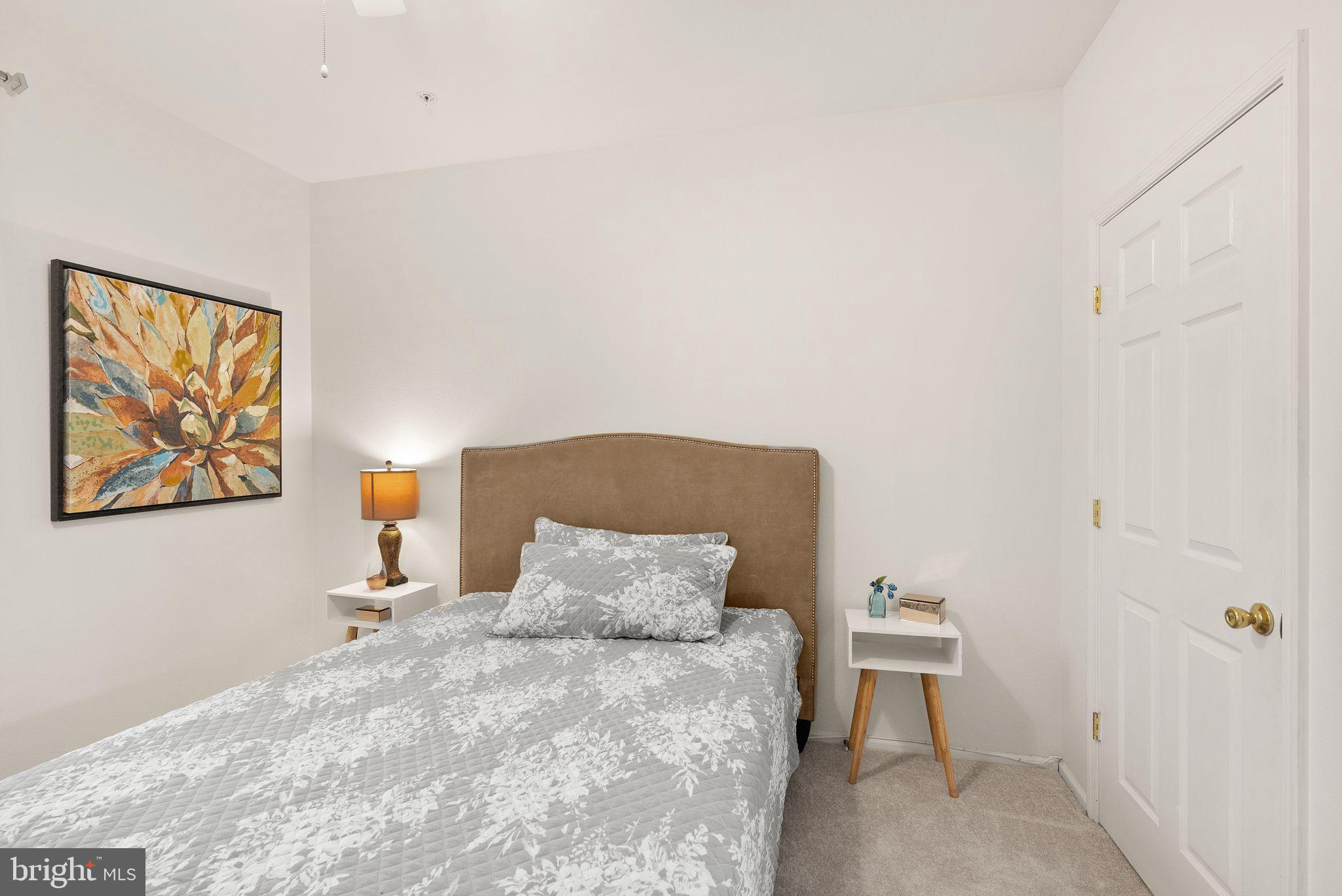 GATES OF MCLEAN - Residential