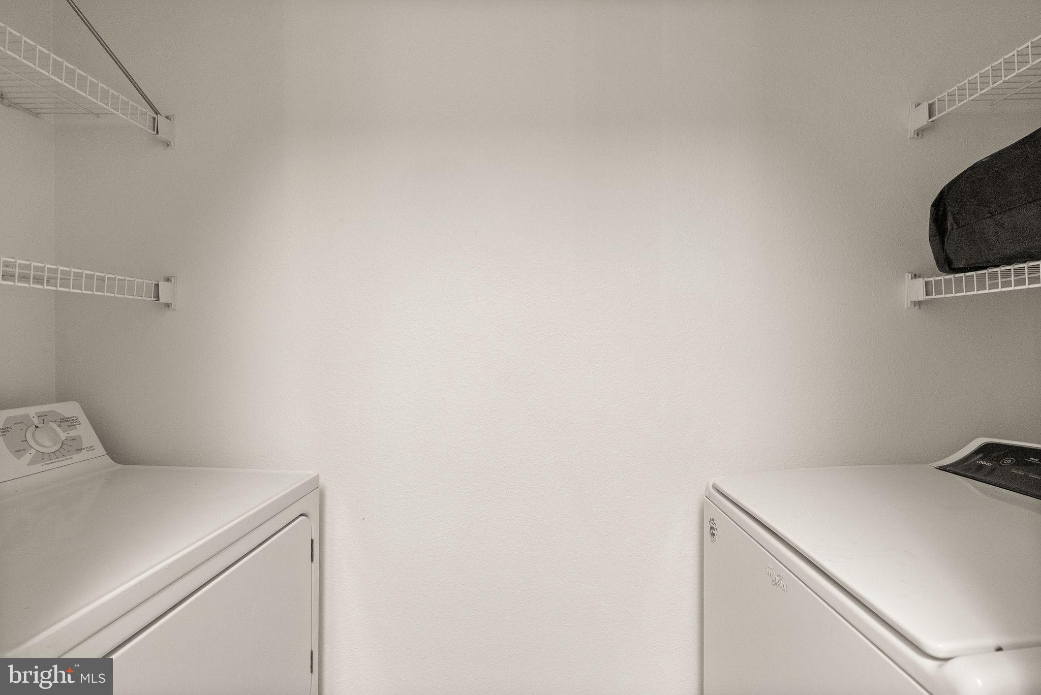 GATES OF MCLEAN - Residential