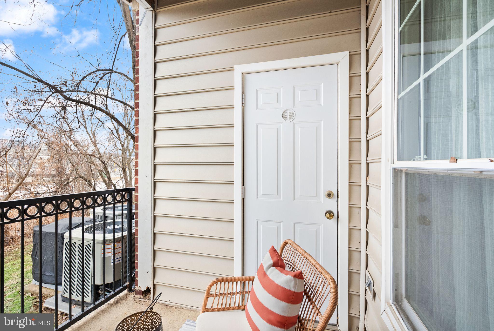 GATES OF MCLEAN - Residential