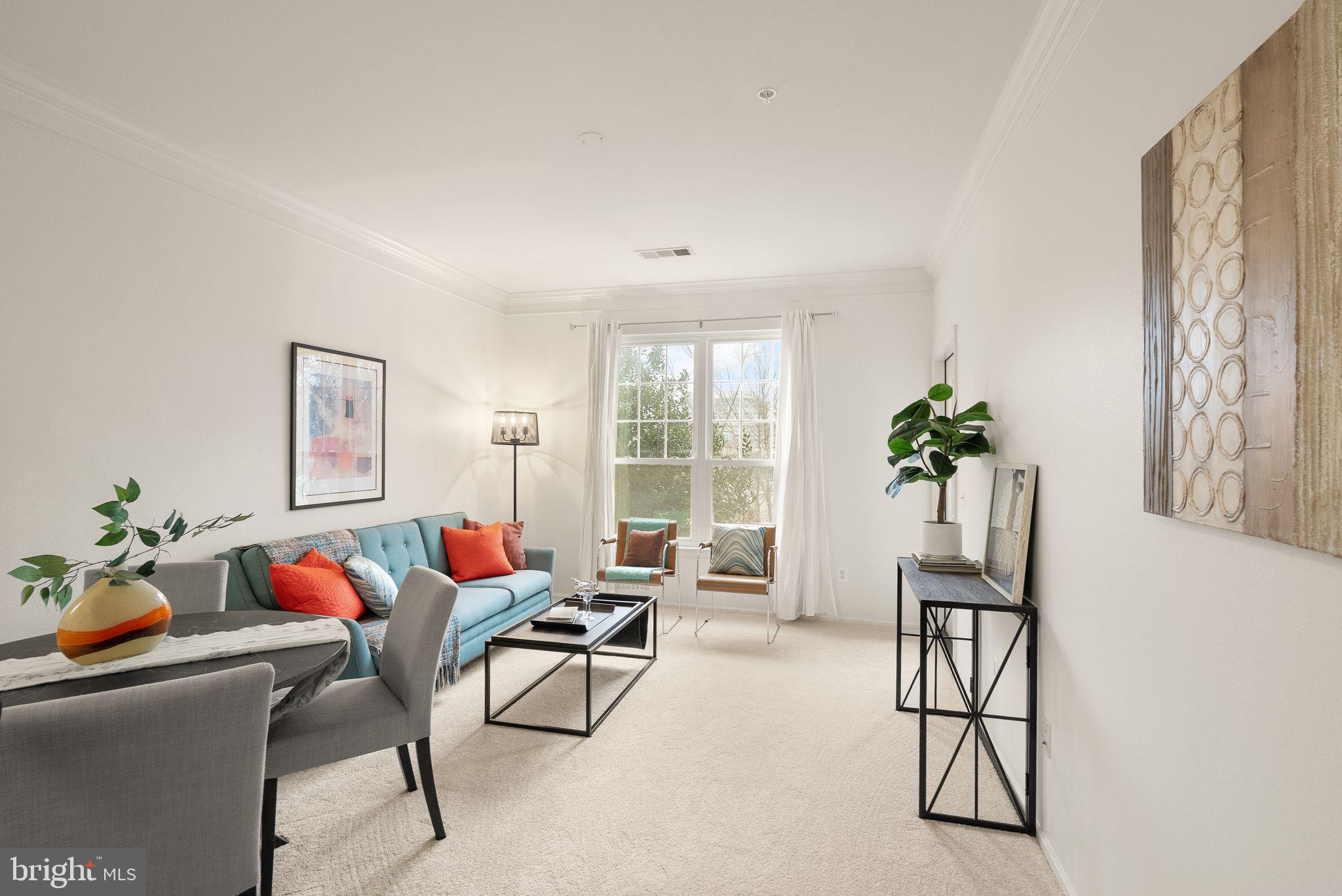 GATES OF MCLEAN - Residential