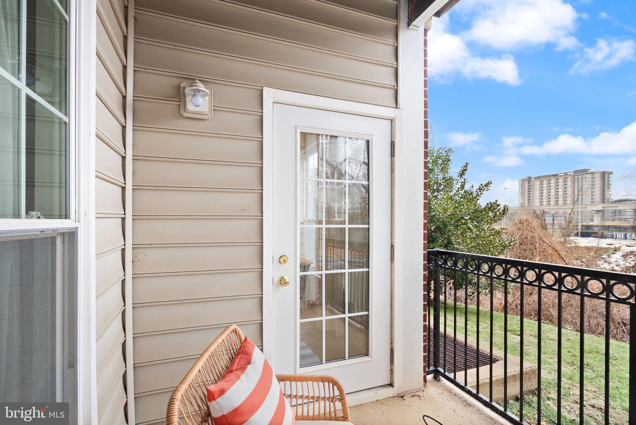 GATES OF MCLEAN - Residential