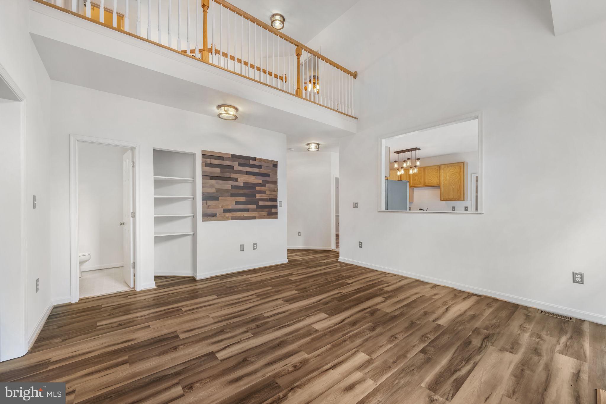 SOUTH WOODS - Residential