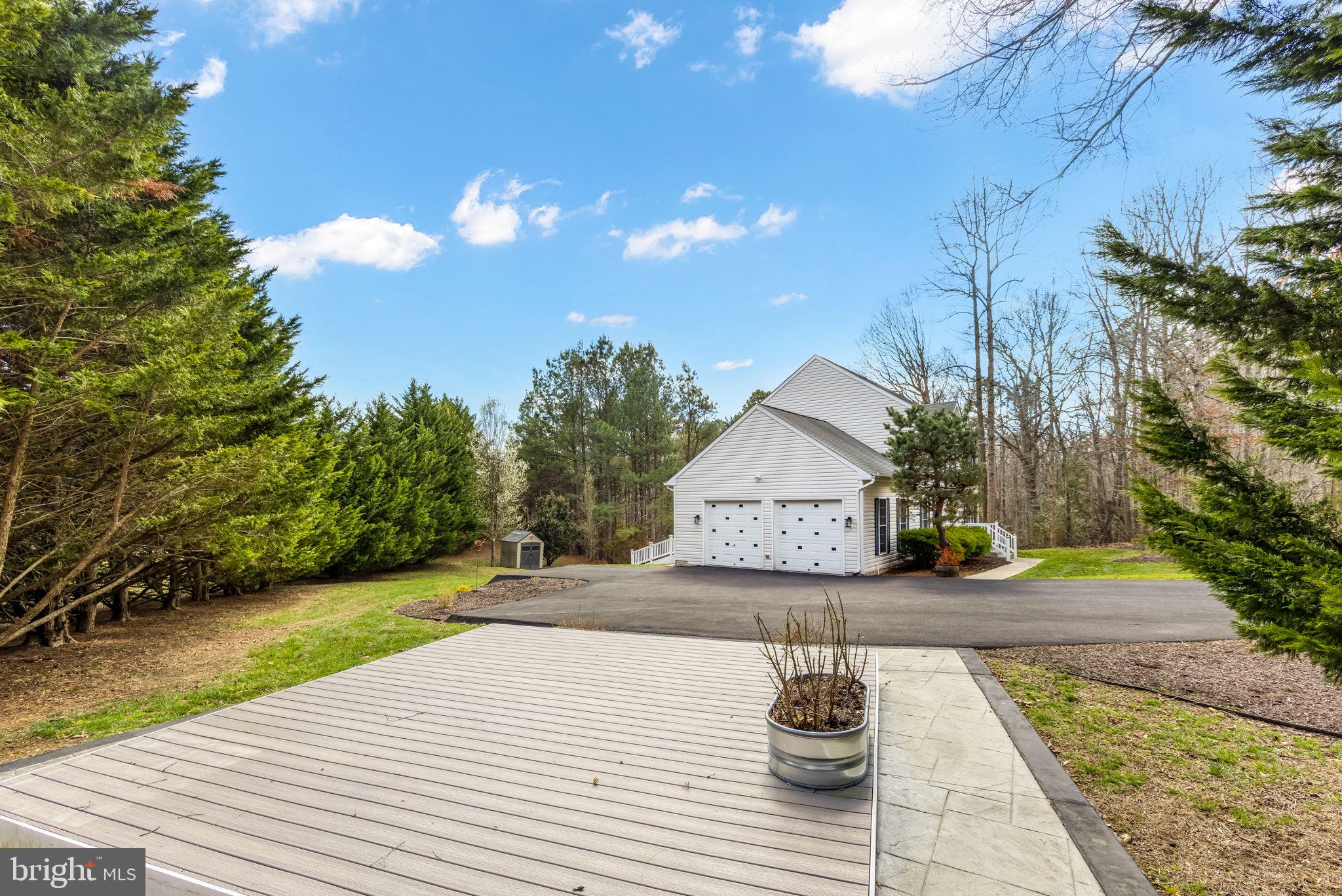 SOUTH WOODS - Residential