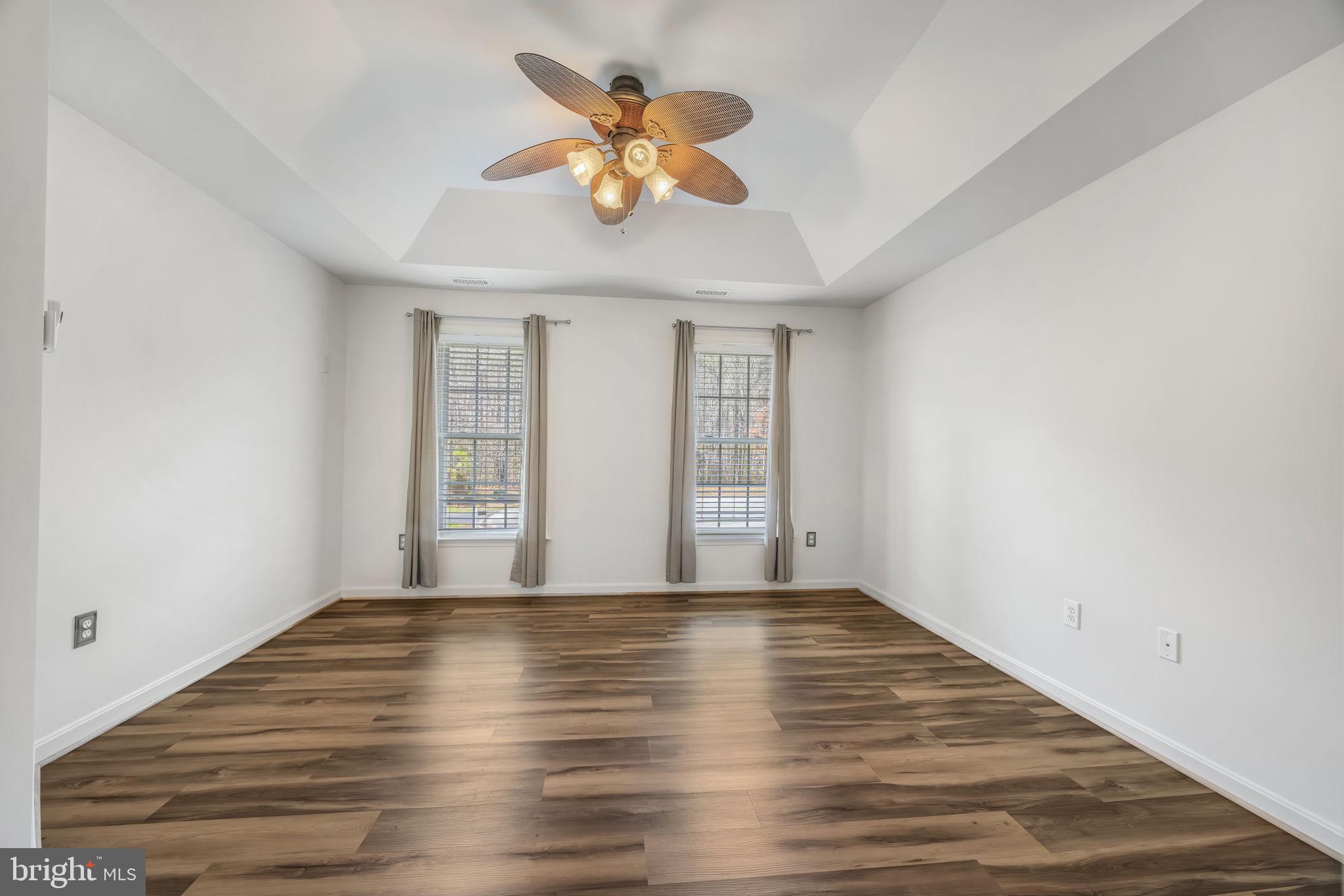 SOUTH WOODS - Residential