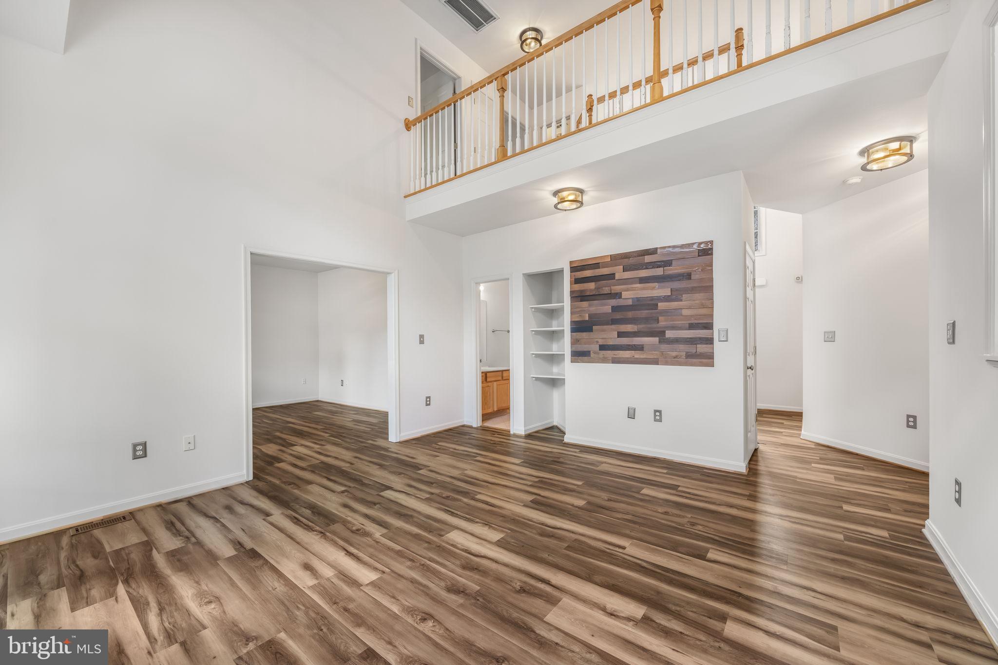 SOUTH WOODS - Residential