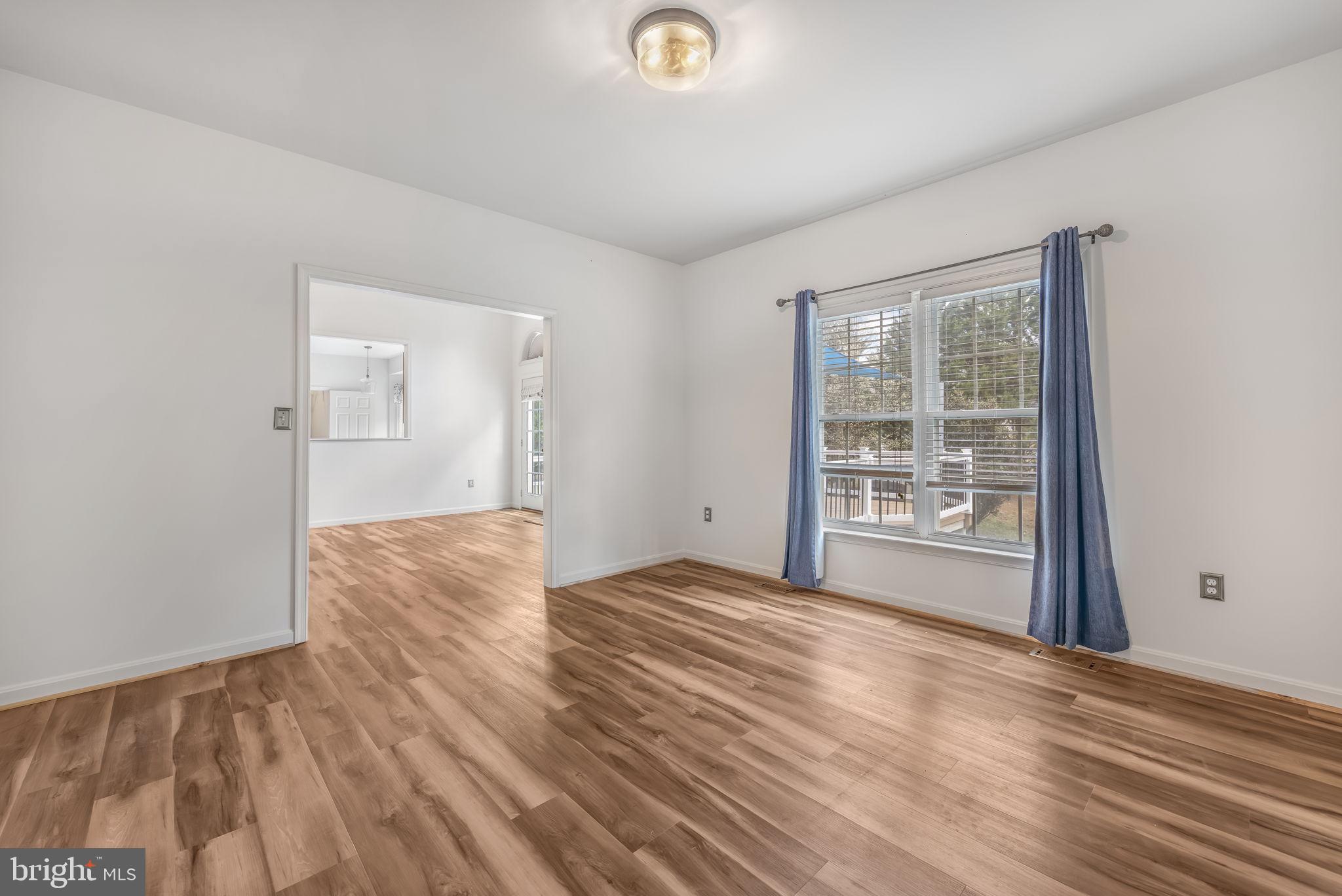 SOUTH WOODS - Residential