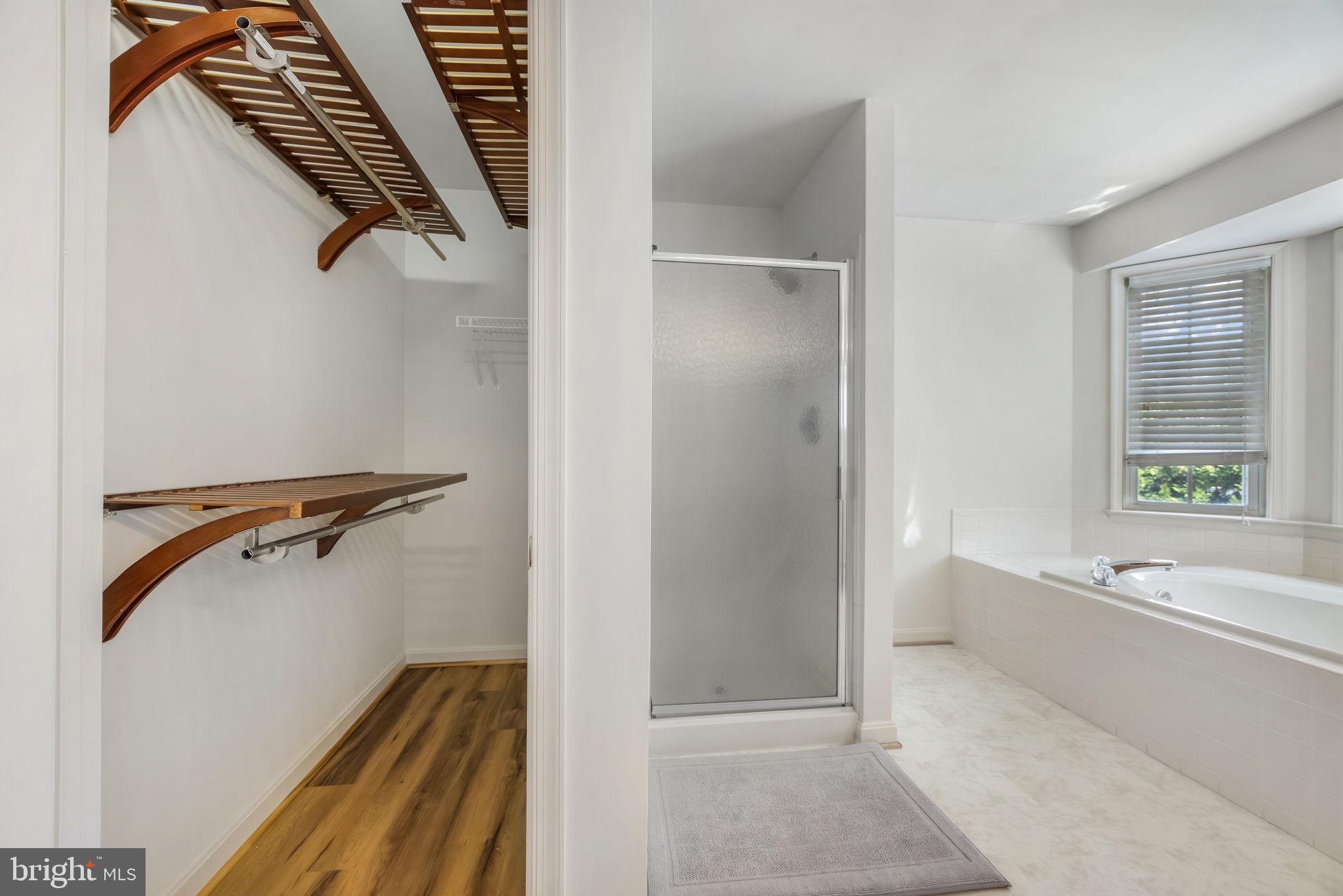 SOUTH WOODS - Residential