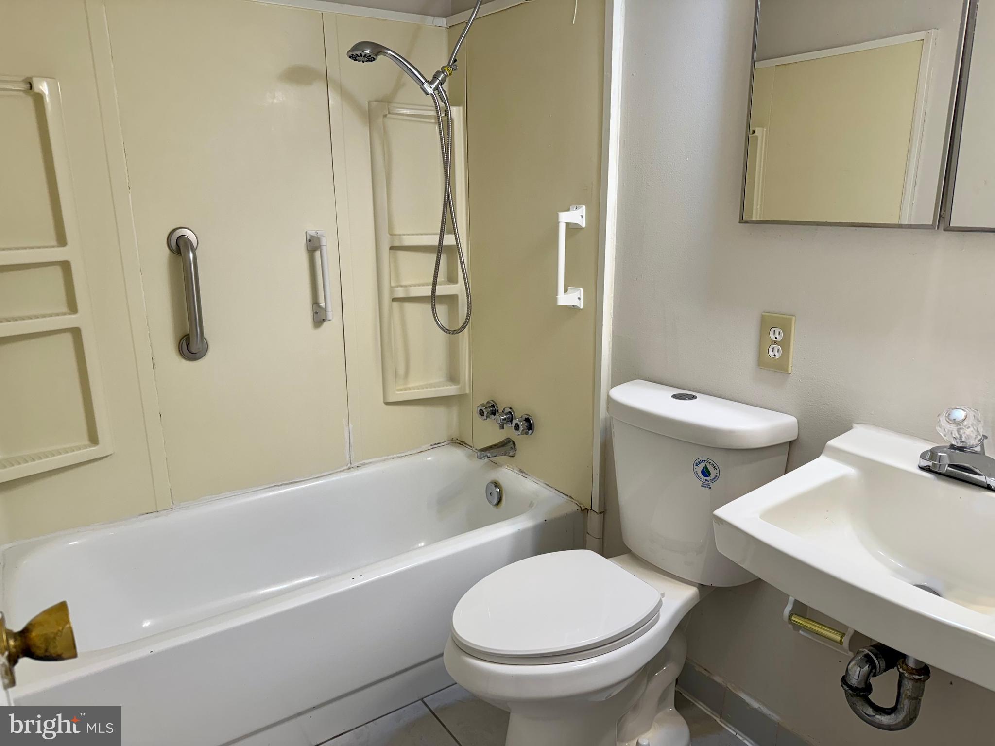 FAIRFAX HERITAGE - Residential