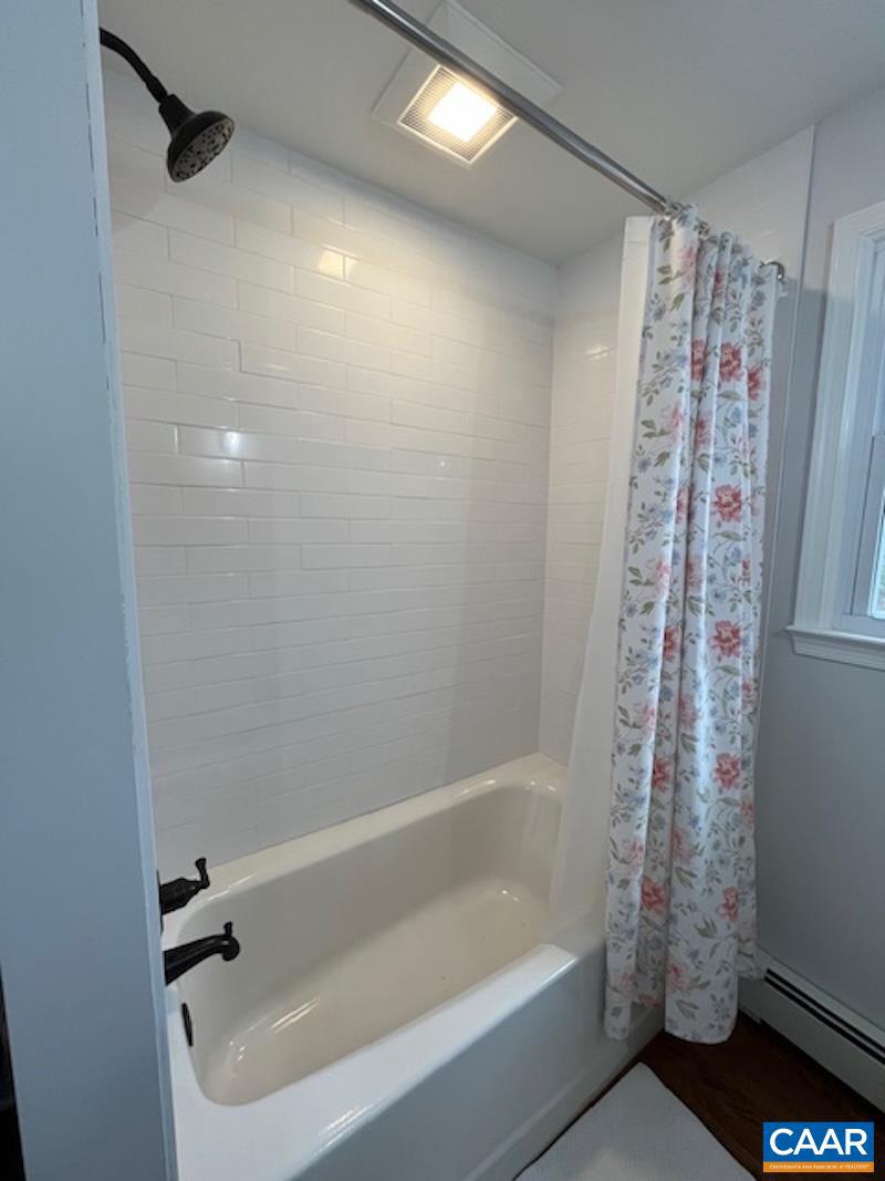 UNKNOWN - Residential Lease