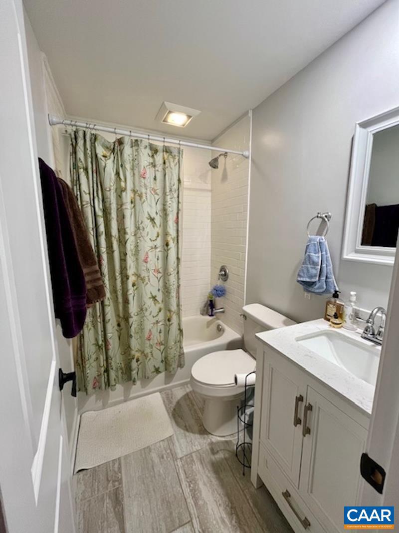 UNKNOWN - Residential Lease