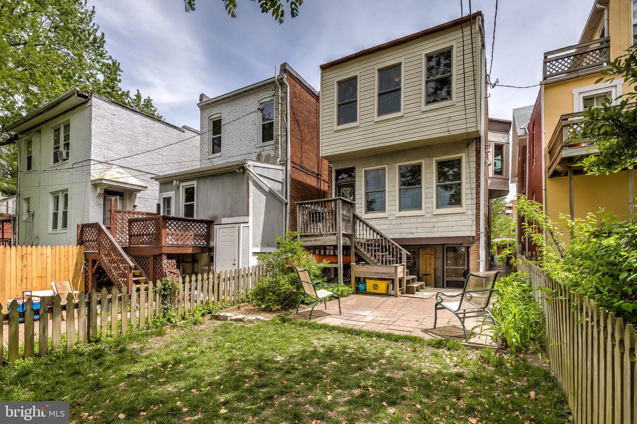 HAMPDEN HISTORIC DISTRICT - Residential
