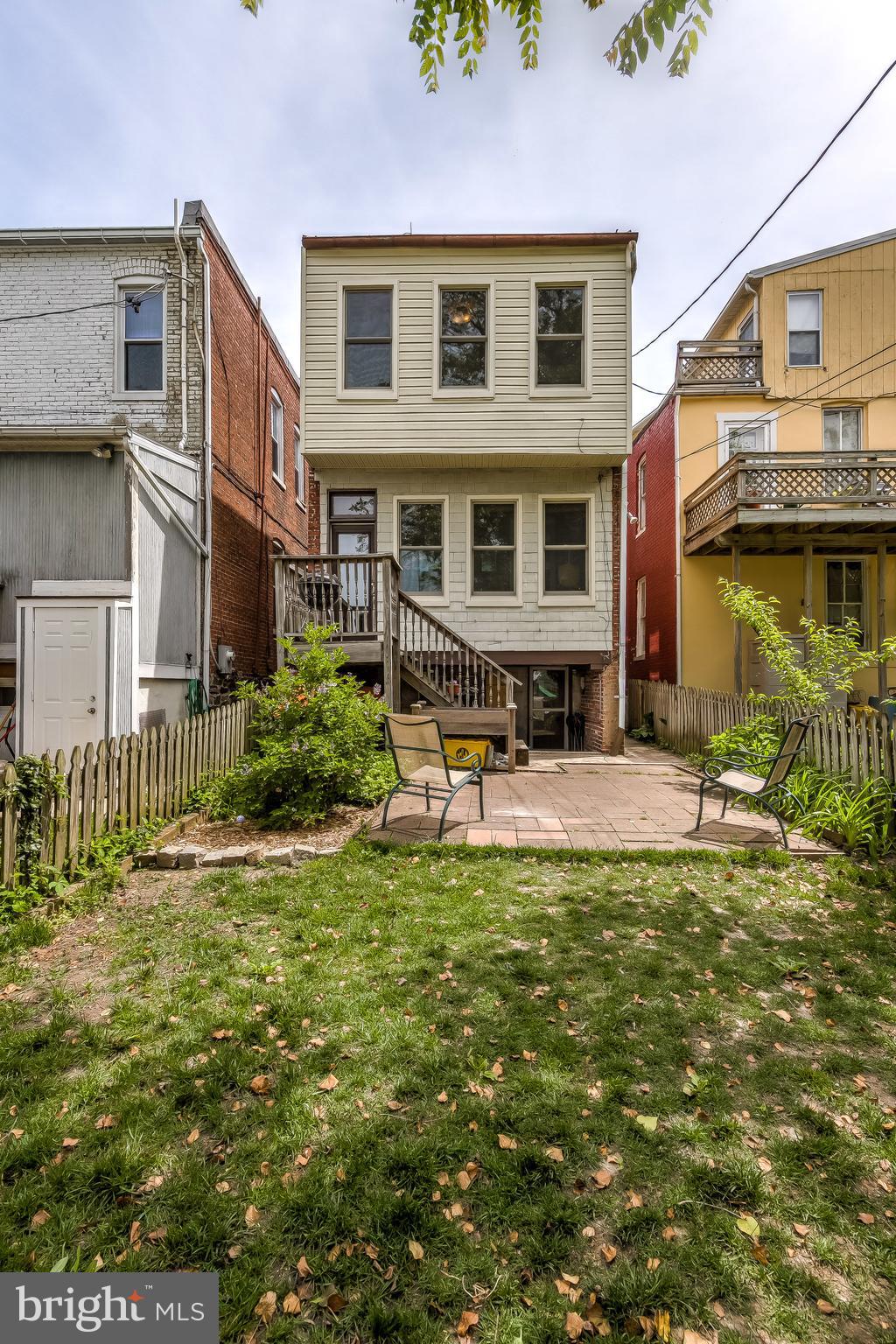 HAMPDEN HISTORIC DISTRICT - Residential