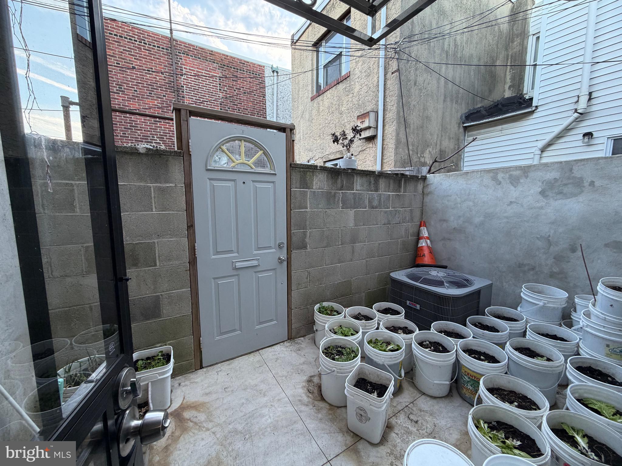 PASSYUNK SQUARE - Residential