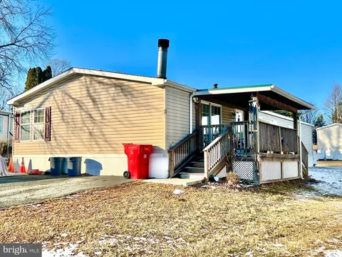 69 Mansfield Drive, Macungie, PA MLS: PABK2053650