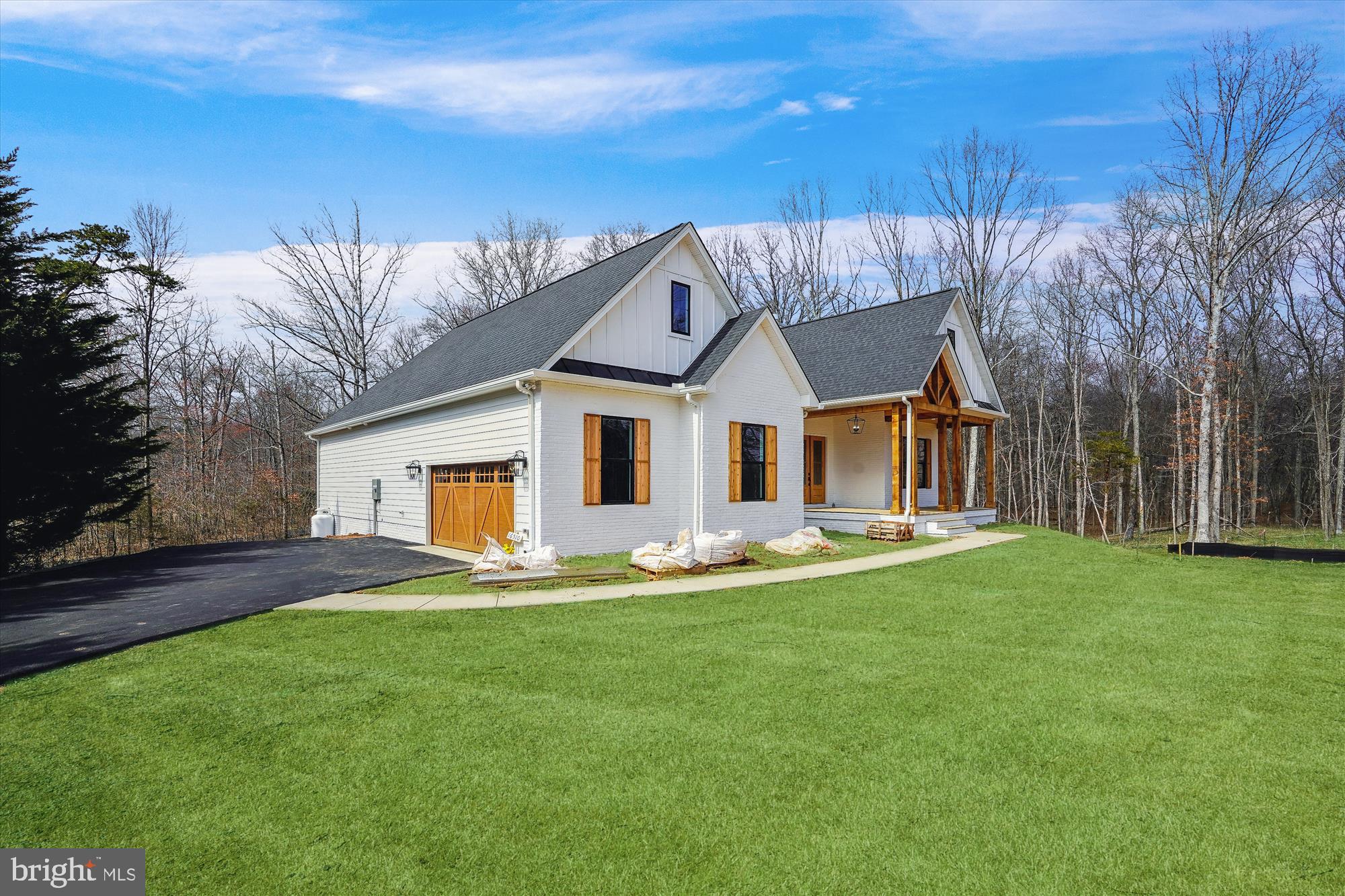 MOUNTAIN FARM - Residential