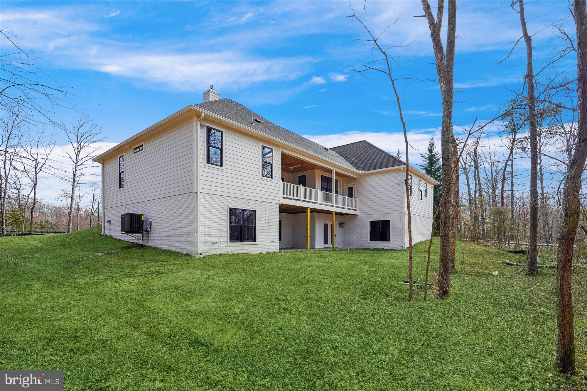 MOUNTAIN FARM - Residential