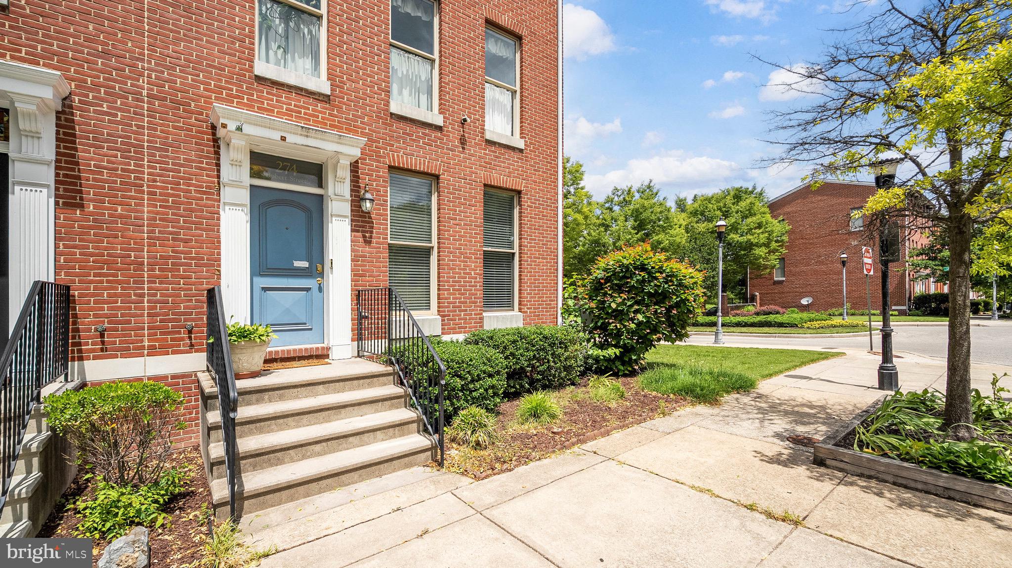 BOLTON HILL HISTORIC DISTRICT - Residential Lease