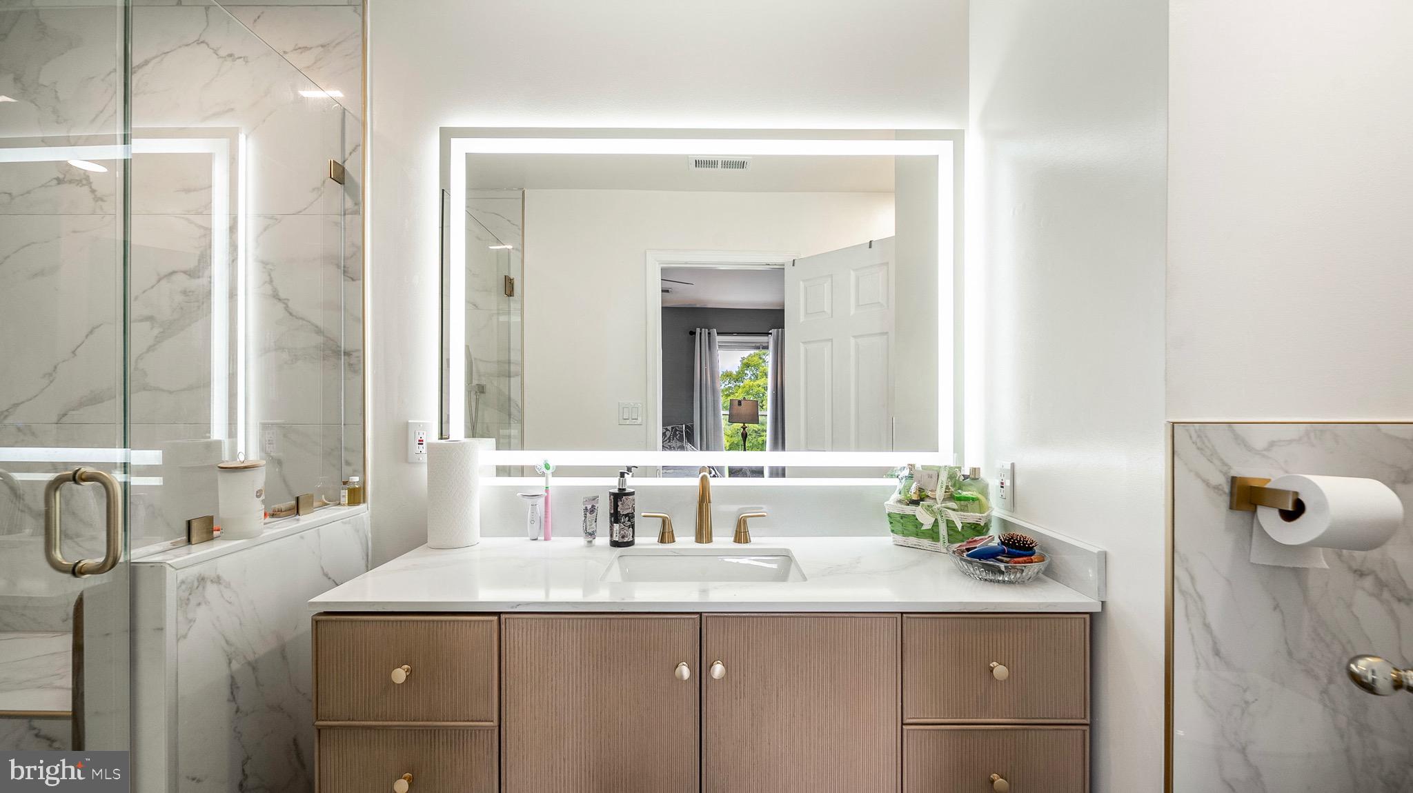 BOLTON HILL HISTORIC DISTRICT - Residential Lease