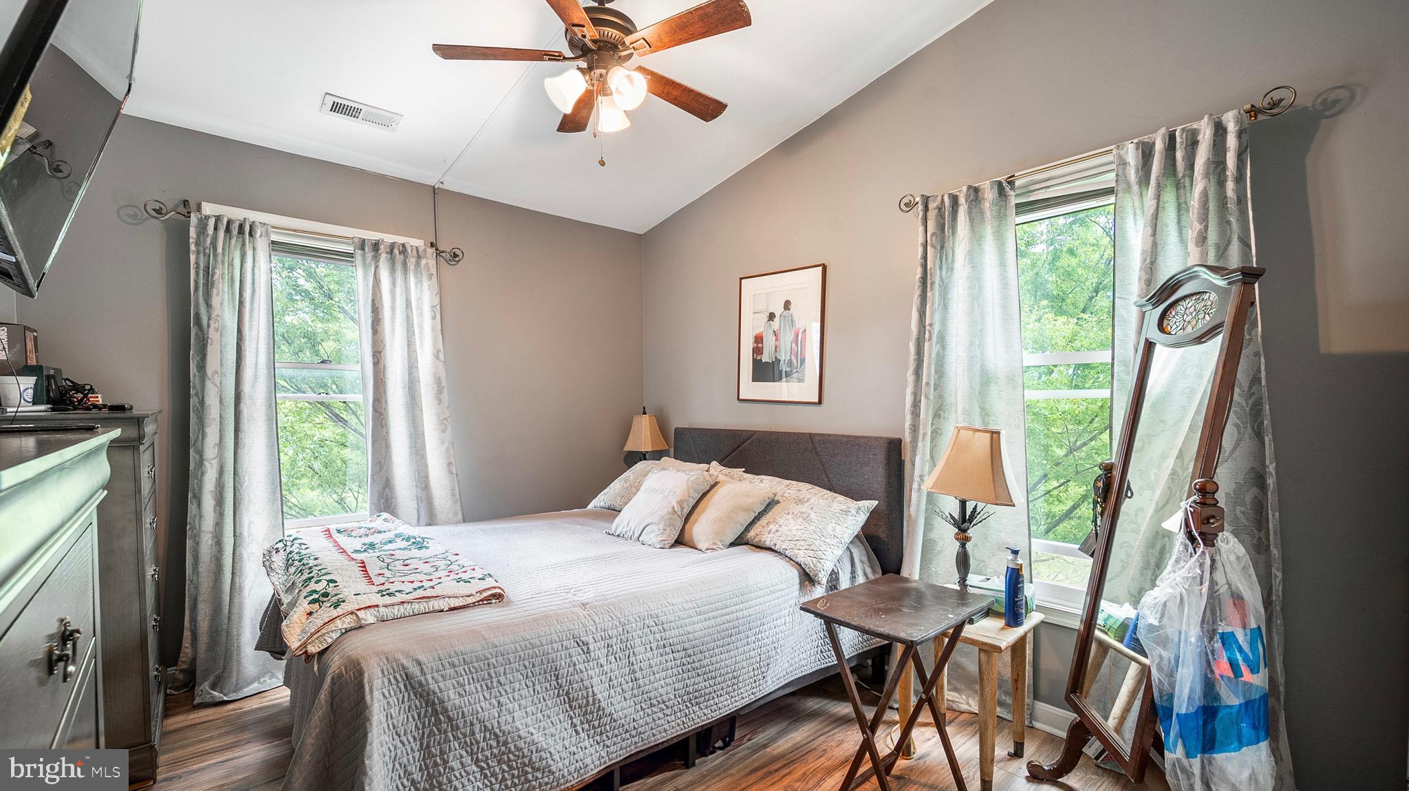 BOLTON HILL HISTORIC DISTRICT - Residential Lease