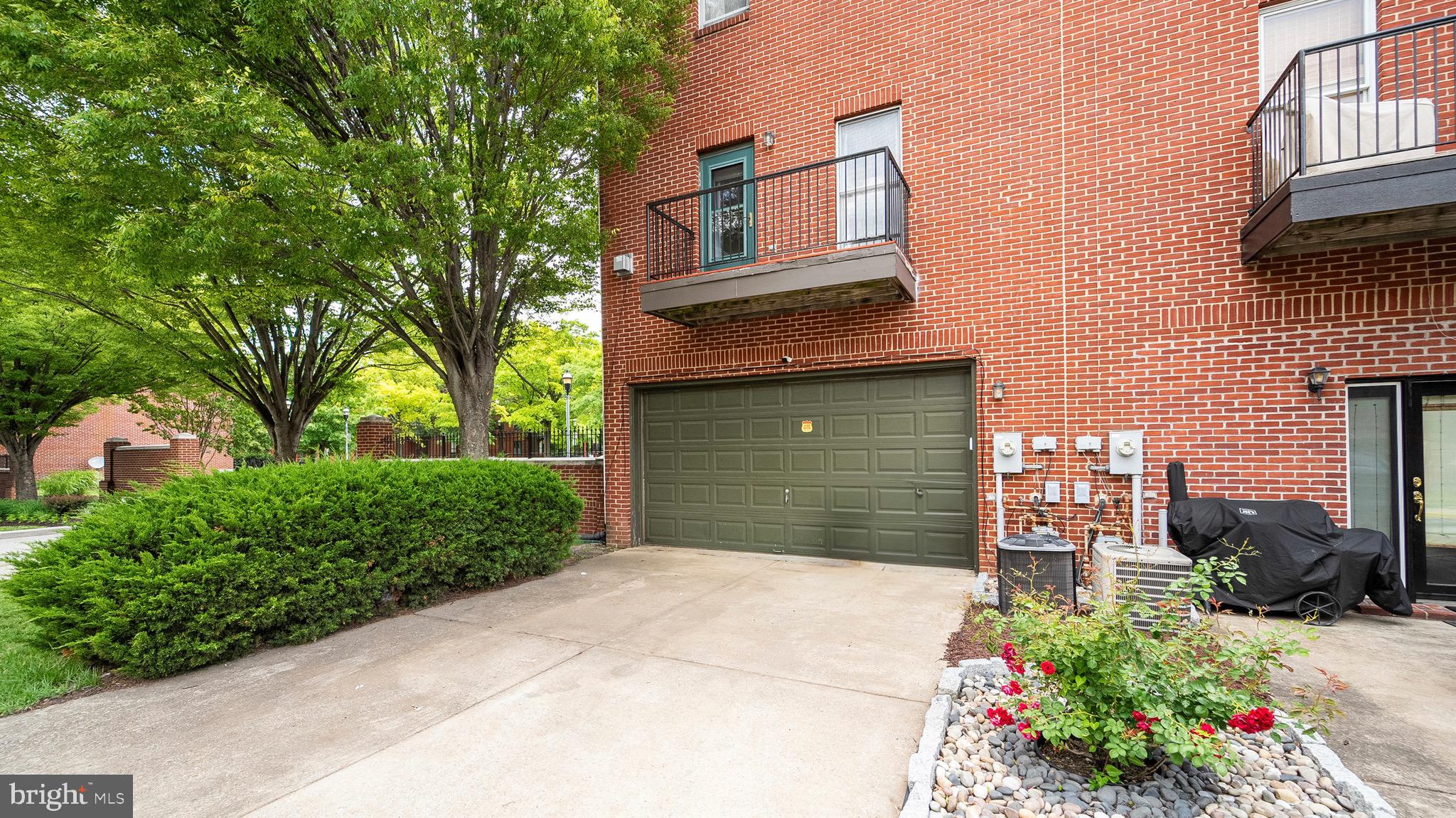 BOLTON HILL HISTORIC DISTRICT - Residential Lease