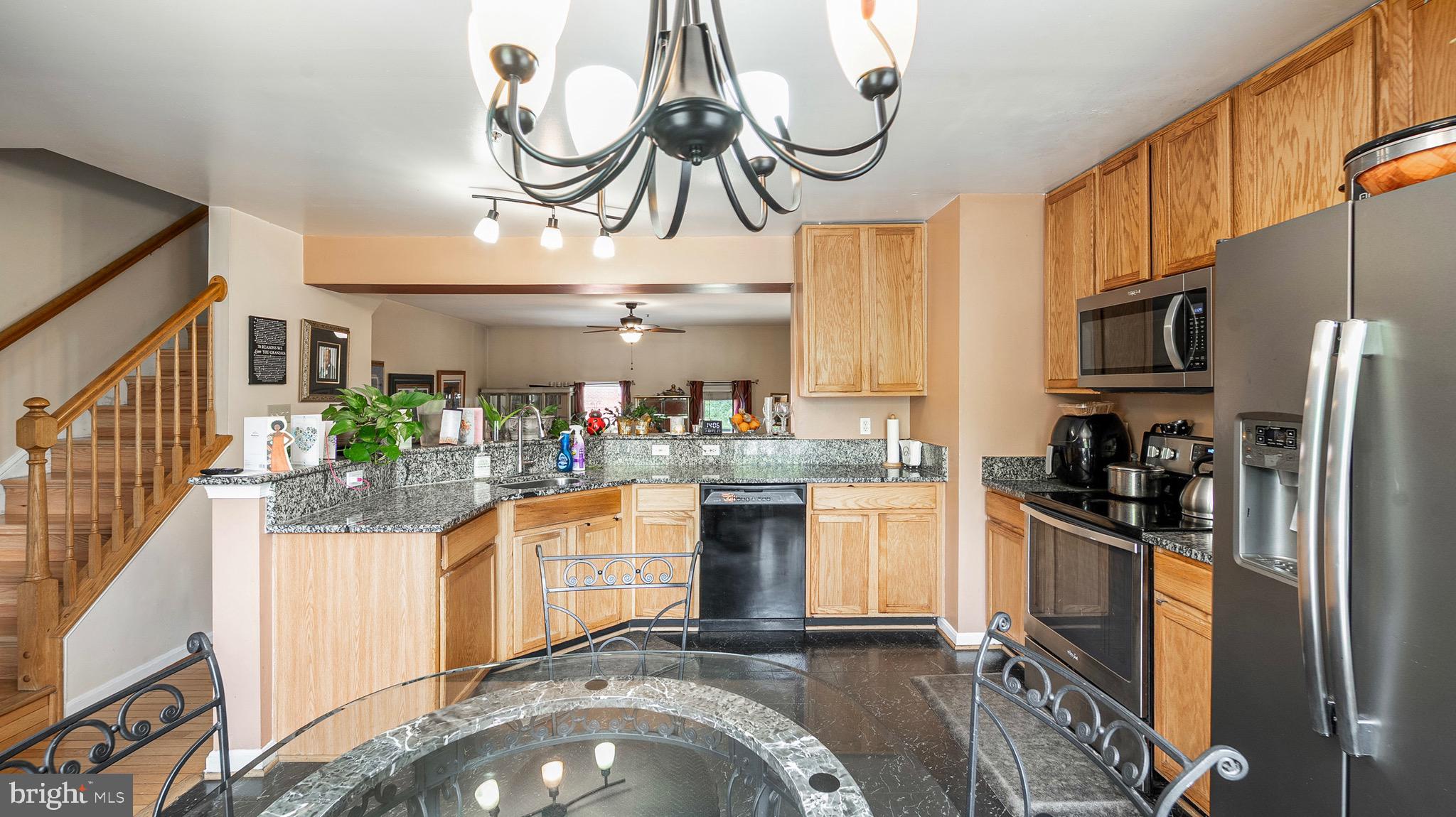 BOLTON HILL HISTORIC DISTRICT - Residential Lease