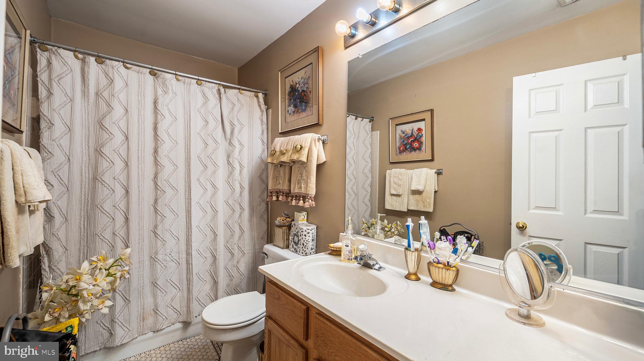 BOLTON HILL HISTORIC DISTRICT - Residential Lease