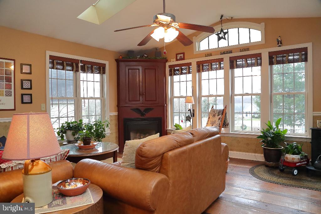 PINE HILL ESTATES - Residential