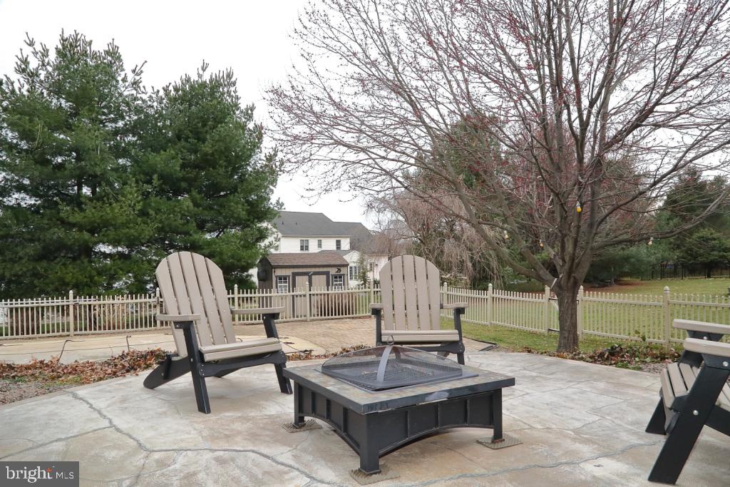 PINE HILL ESTATES - Residential