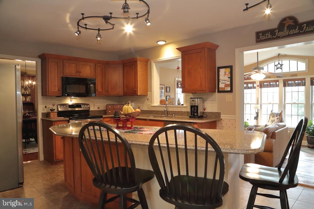 PINE HILL ESTATES - Residential