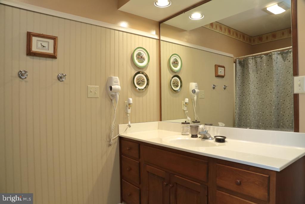 PINE HILL ESTATES - Residential