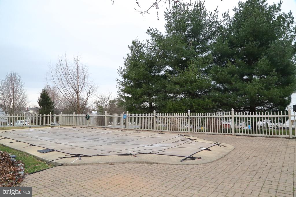 PINE HILL ESTATES - Residential