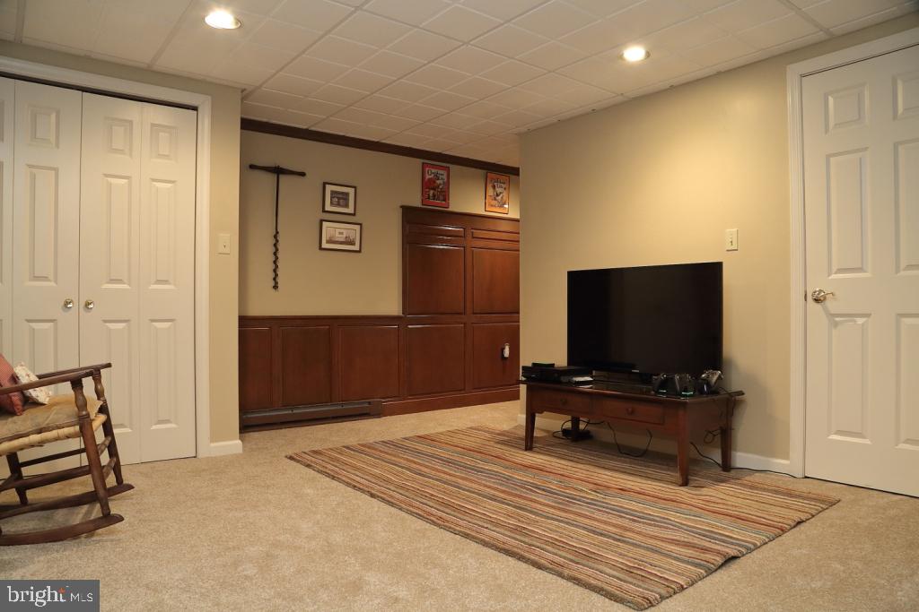 PINE HILL ESTATES - Residential