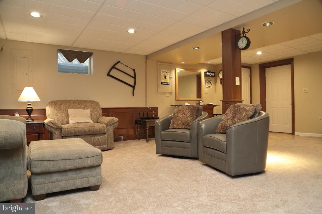 PINE HILL ESTATES - Residential