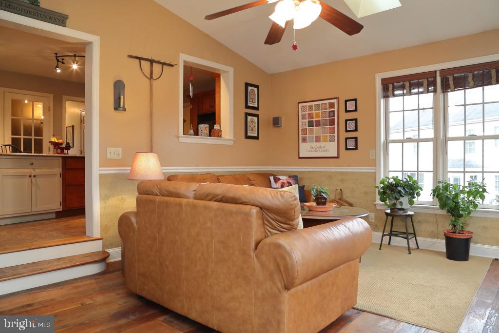 PINE HILL ESTATES - Residential