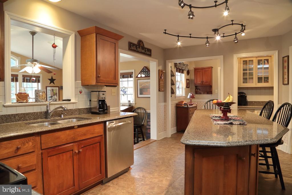 PINE HILL ESTATES - Residential