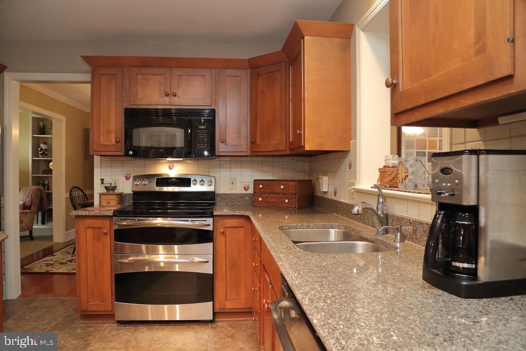 PINE HILL ESTATES - Residential