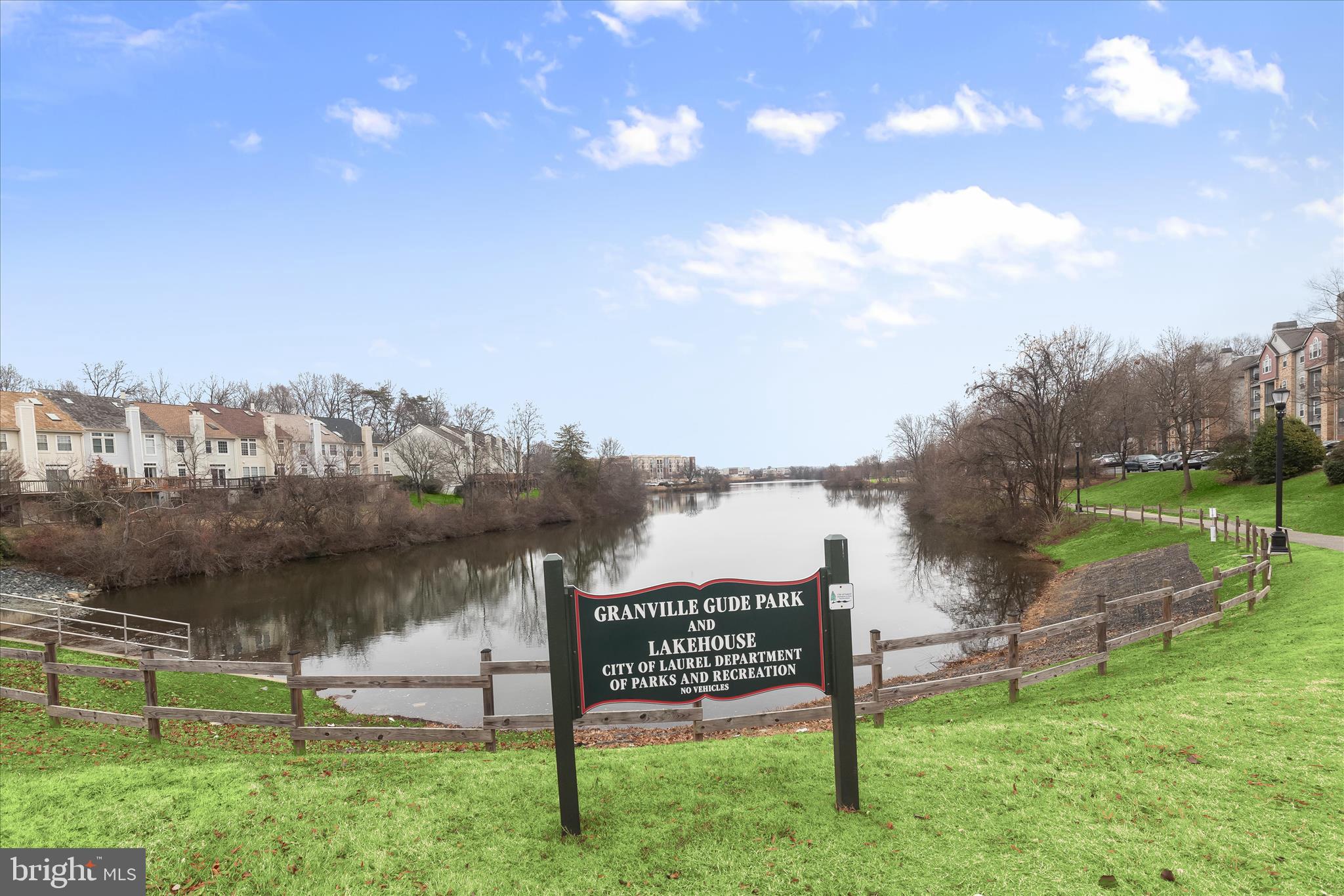 LAUREL LAKES - Residential