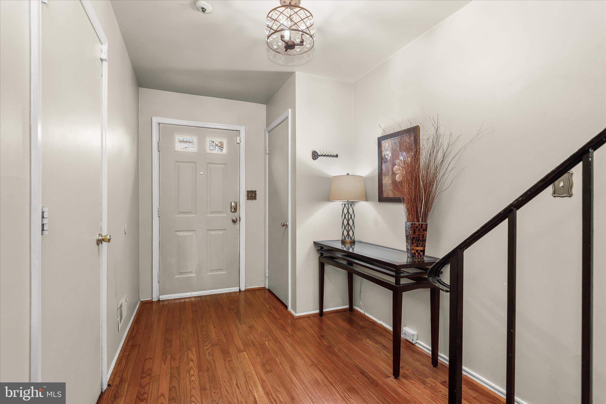 LAUREL LAKES - Residential