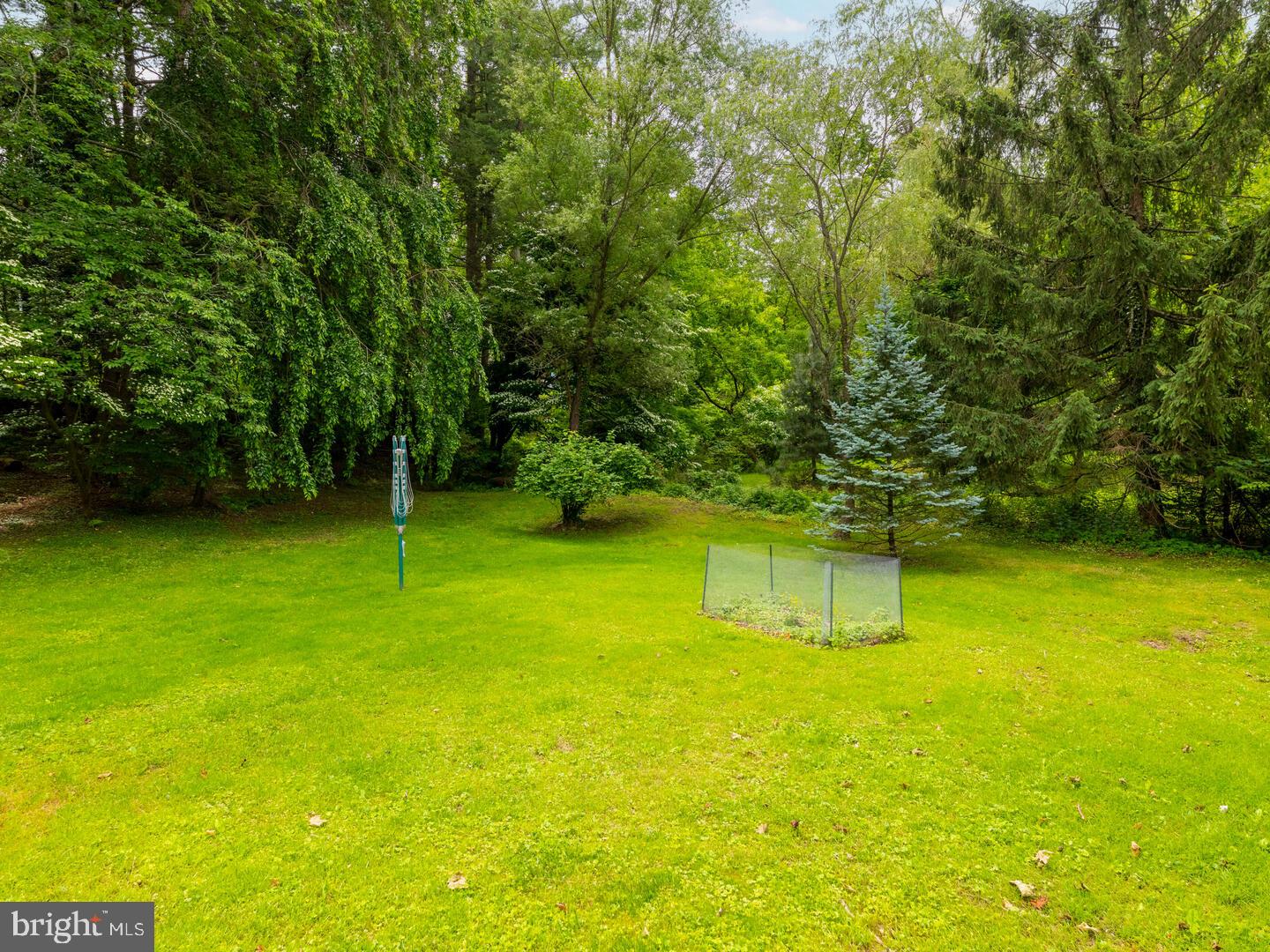 MEADOWBROOK - Residential