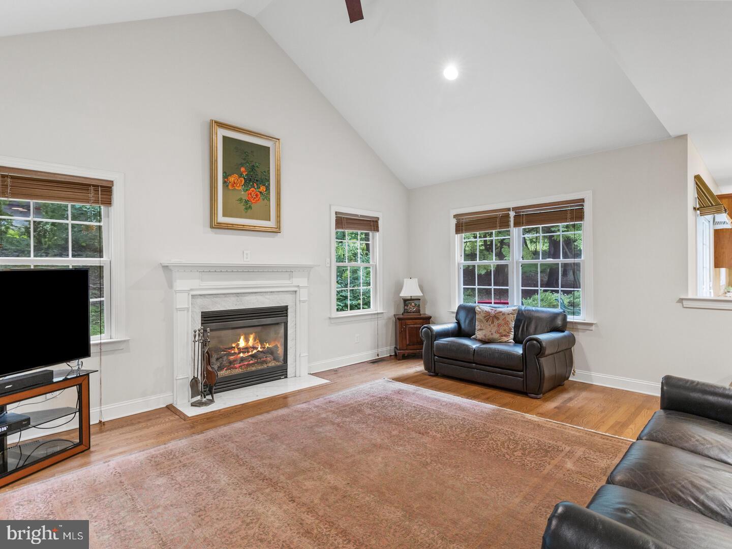 MEADOWBROOK - Residential