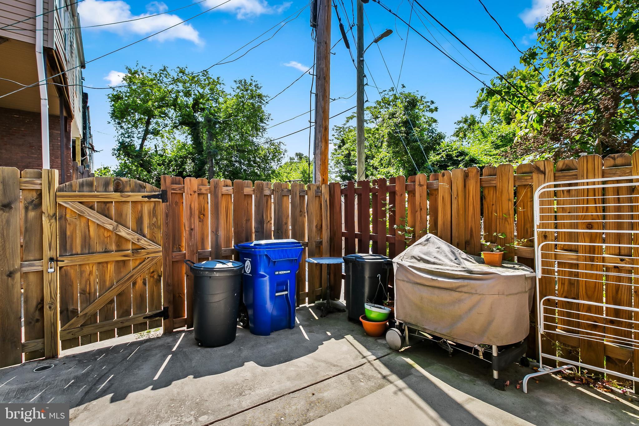 OLD GOUCHER - Residential
