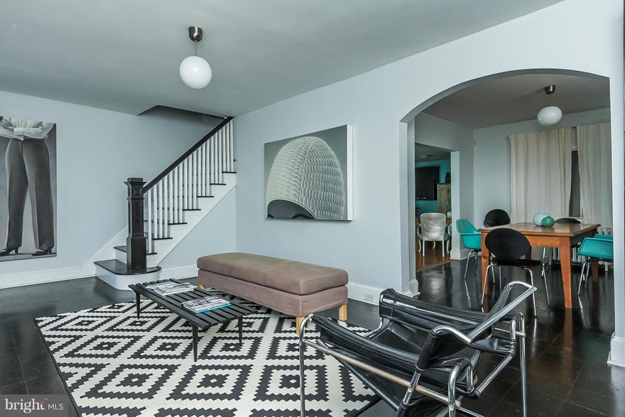 Mt Washington! Two story craftsman w/ abundance of style & character once featured in Urbanite Mag. Main level has extraordinary amount of living space w/ formal living room, 4 season sun room, open concept kitchen, dining room & a great room with wood burning fireplace.  Large artist/craft studio space off rear deck.  Serene yard, deck and screened in porch.  2nd Level converted to large Ma Bed.