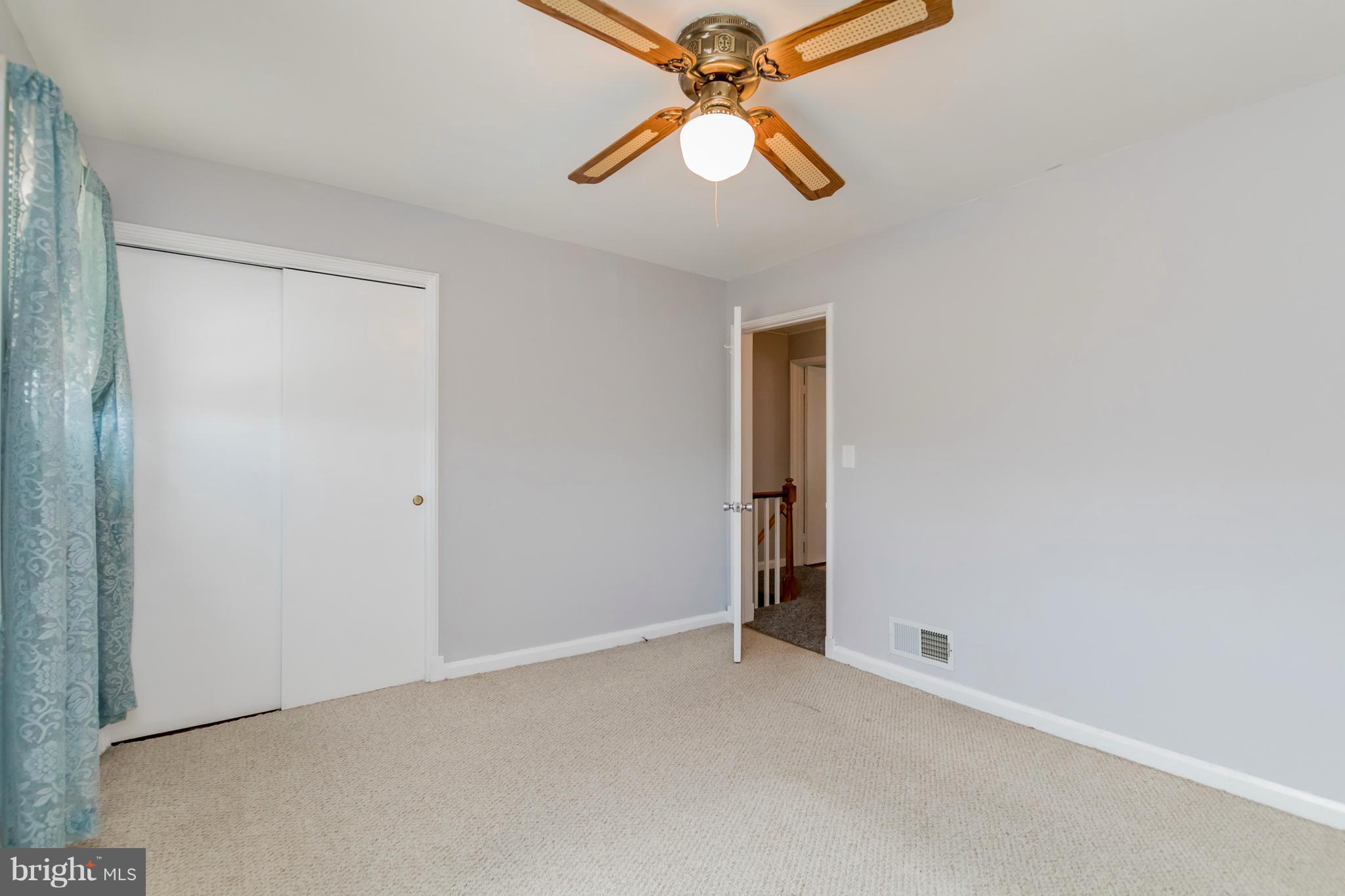 BEVERLY HILLS - Residential Lease