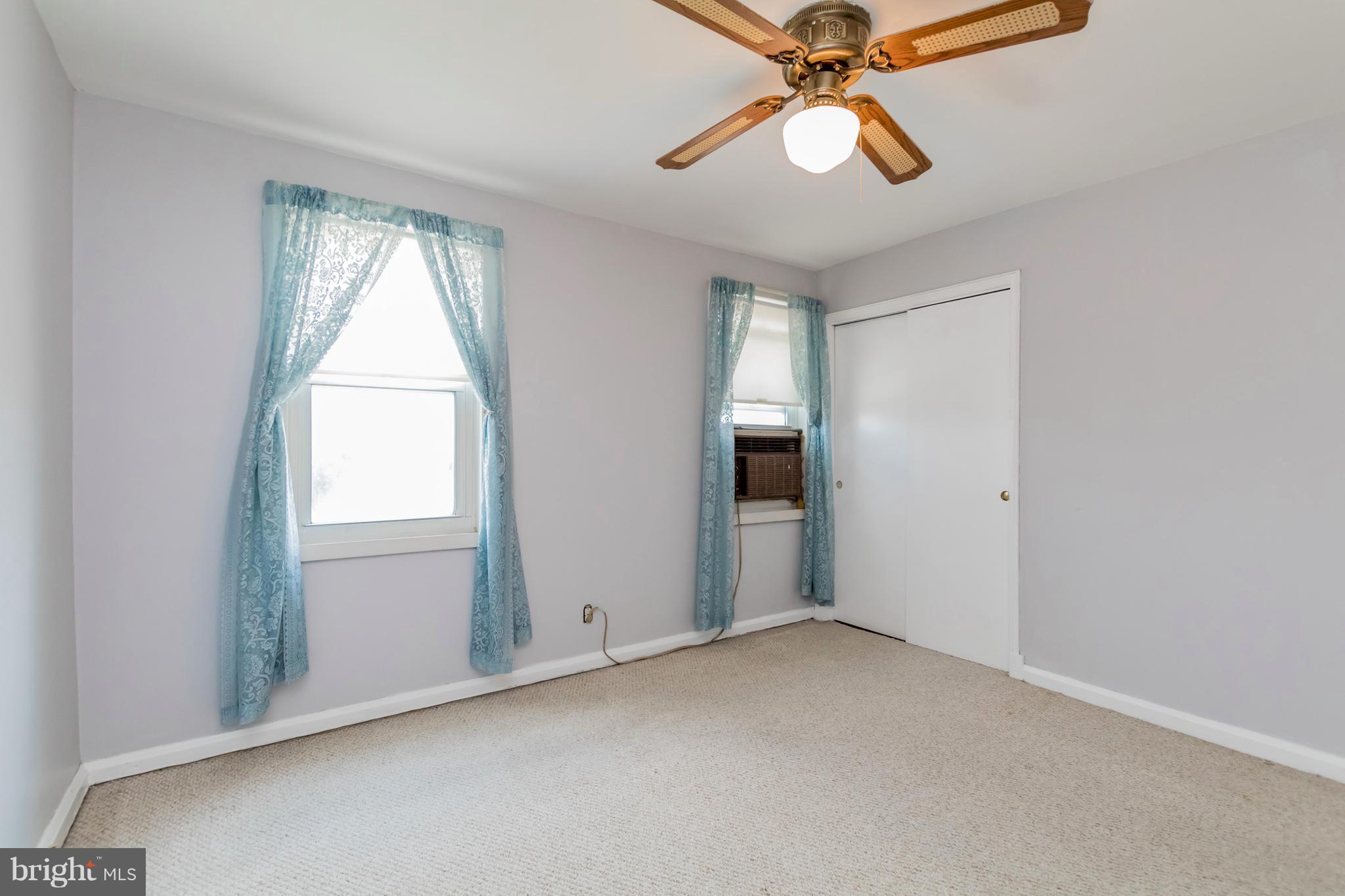 BEVERLY HILLS - Residential Lease