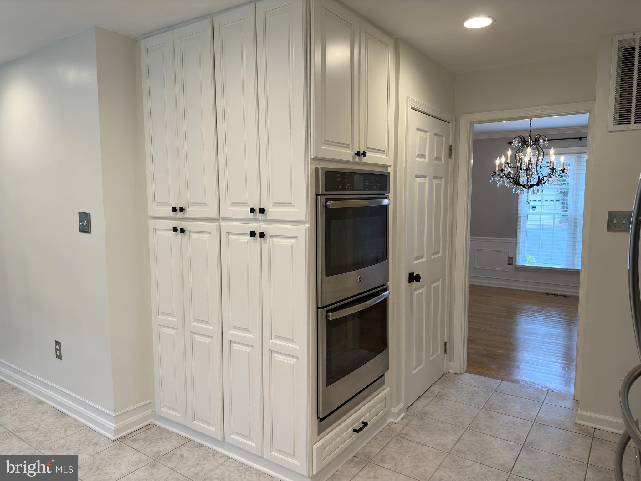 BURKE CENTRE - Residential Lease