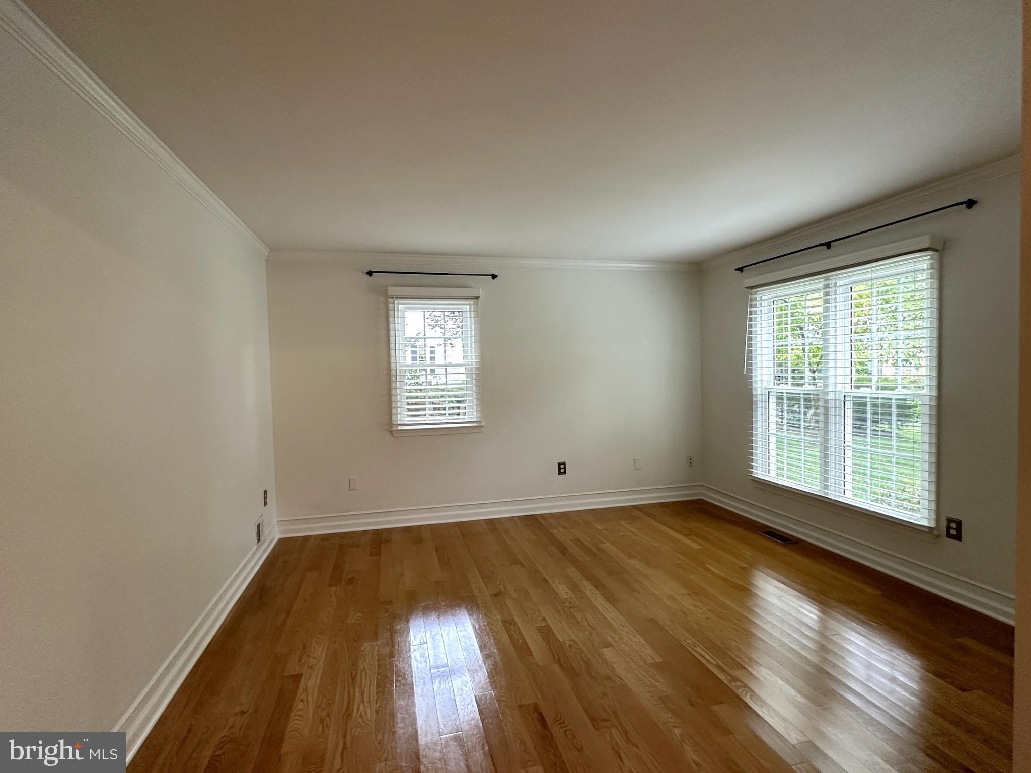 BURKE CENTRE - Residential Lease