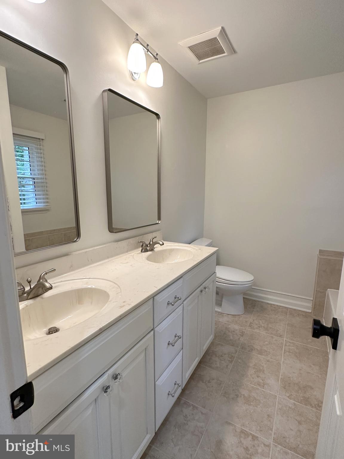 BURKE CENTRE - Residential Lease