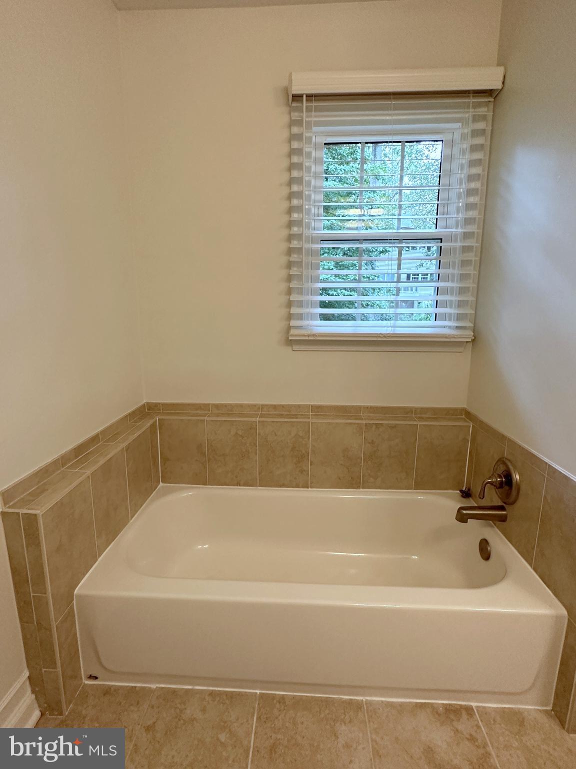 BURKE CENTRE - Residential Lease